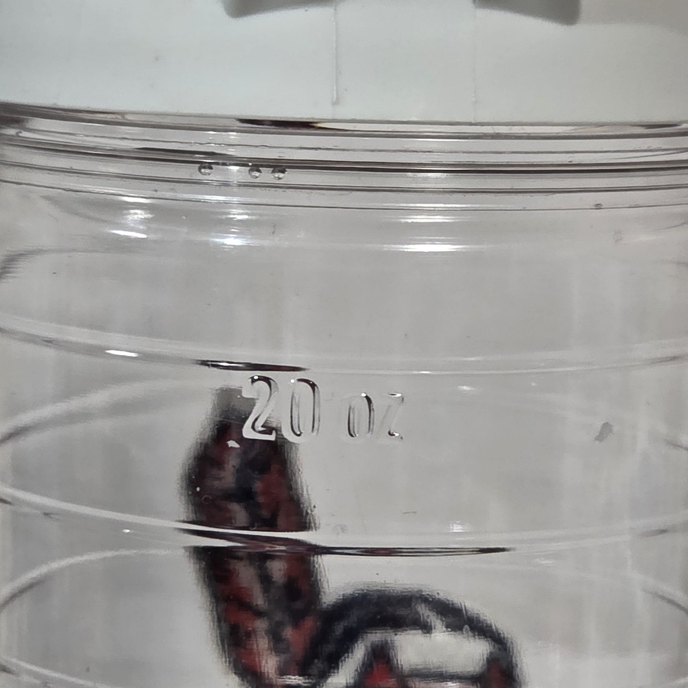 Tervis Cleveland Indians 24oz Sport Water Bottle Finger Loop Hole Cheif Wahoo - Picture 3 of 5